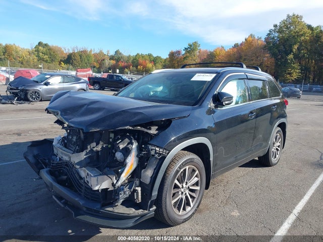 Toyota Highlander Xle 2017 5TDJZRFH1HS512385 Image 2