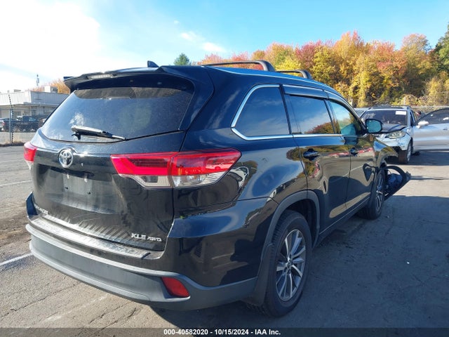 Toyota Highlander Xle 2017 5TDJZRFH1HS512385 Image 4