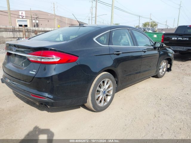 3FA6P0HD3HR412489 Ford FUSION SE
