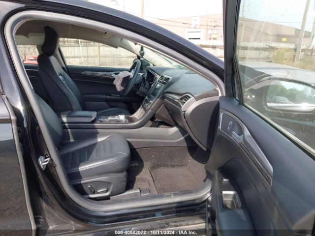 3FA6P0HD3HR412489 Ford FUSION SE