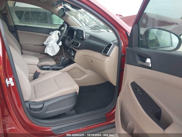 KM8J33A4XKU980472 Hyundai Tucson Value