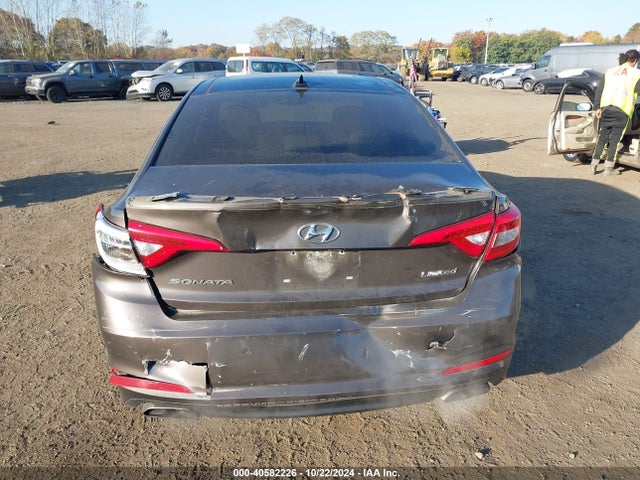 Hyundai Sonata Limited 2016 5NPE34AF3GH319929 Image 16