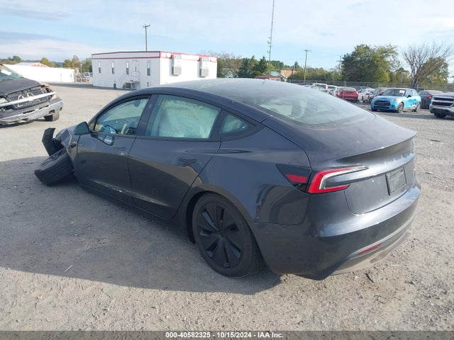 2024 TESLA MODEL 3 5YJ3E1EA0RF767352 Photo 2