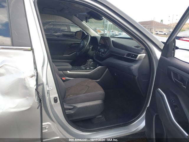 5TDKDRBH6PS520358 Toyota Highlander Le