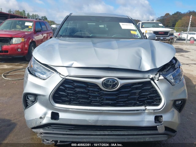 5TDKDRBH6PS520358 Toyota Highlander Le