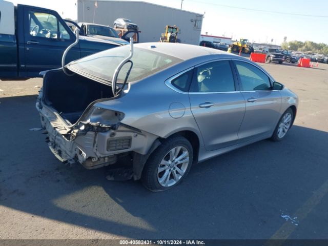 Chrysler 200 Limited 2015 1C3CCCAB2FN591700 Image 4