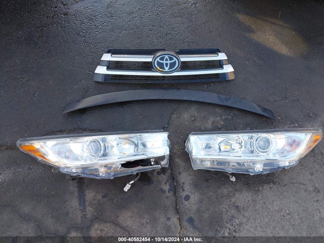 Toyota Highlander Xle 2017 5TDJZRFH9HS465350 Image 12