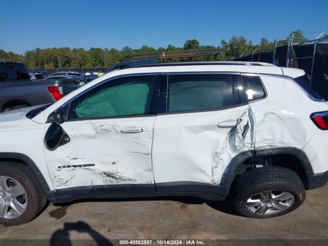 3C4NJCBB8NT228907 Jeep Compass Latitude Fwd