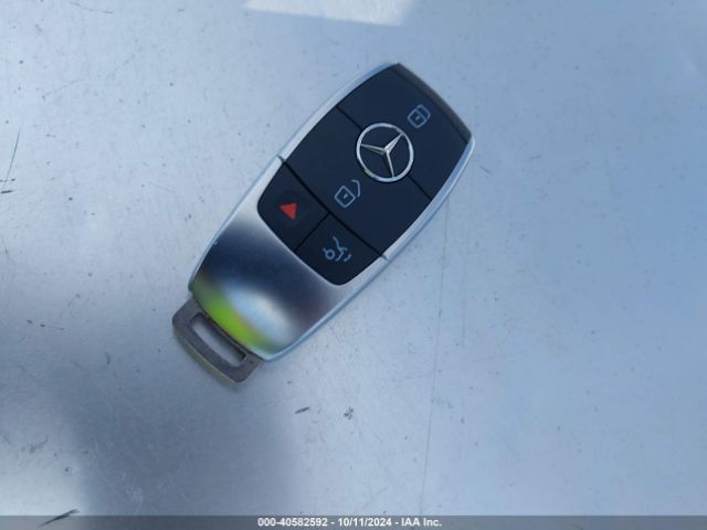 W1N0G8DB2NV366650 Mercedes-Benz Glc 300 Suv