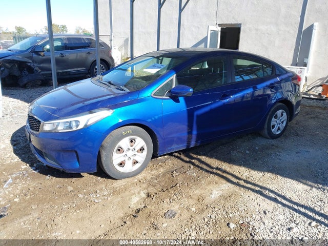 KIA FORTE LX 2018 3KPFK4A76JE183310 Image 2