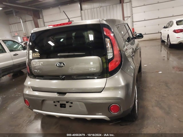 KIA SOUL + 2017 KNDJP3A5XH7449006 Image 16