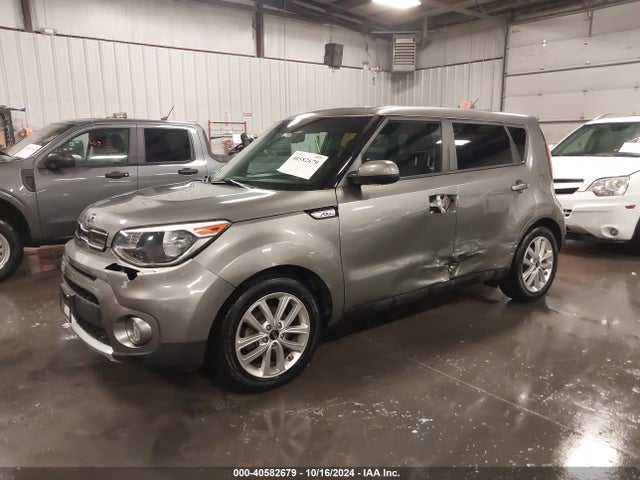 KIA SOUL + 2017 KNDJP3A5XH7449006 Image 2