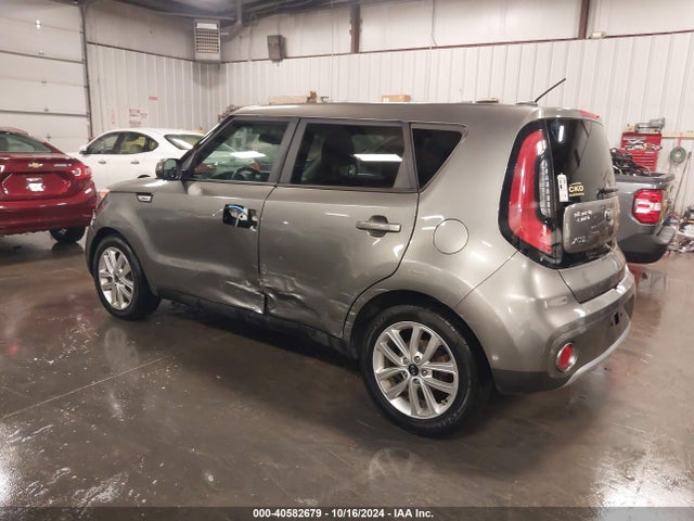 KIA SOUL + 2017 KNDJP3A5XH7449006 Image 3