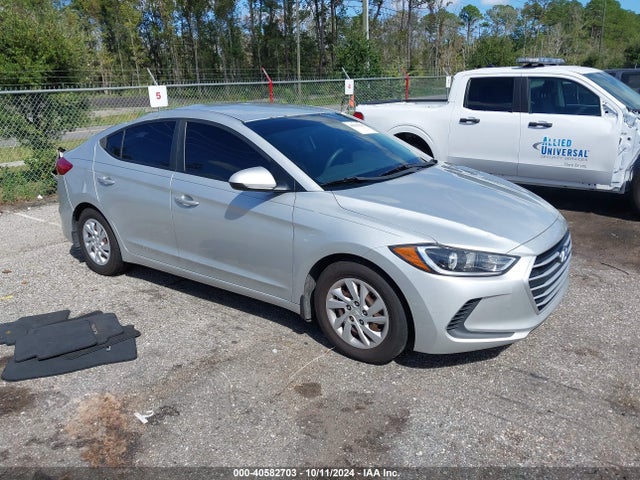 Hyundai ELANTRA SE 2018 5NPD74LF8JH400574 Image 1