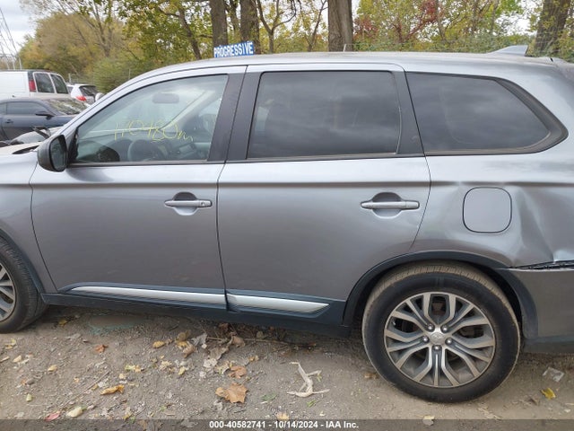 Mitsubishi Outlander Es 2017 JA4AD2A33HZ017857 Image 14