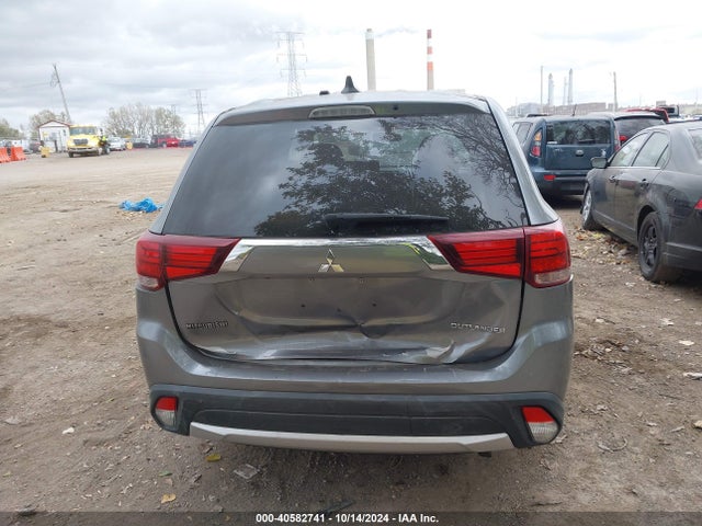 Mitsubishi Outlander Es 2017 JA4AD2A33HZ017857 Image 16