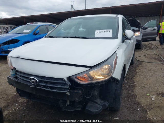 Hyundai ACCENT SE 2018 3KPC24A3XJE021406 Image 12