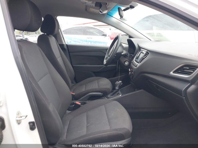 Hyundai ACCENT SE 2018 3KPC24A3XJE021406 Image 5