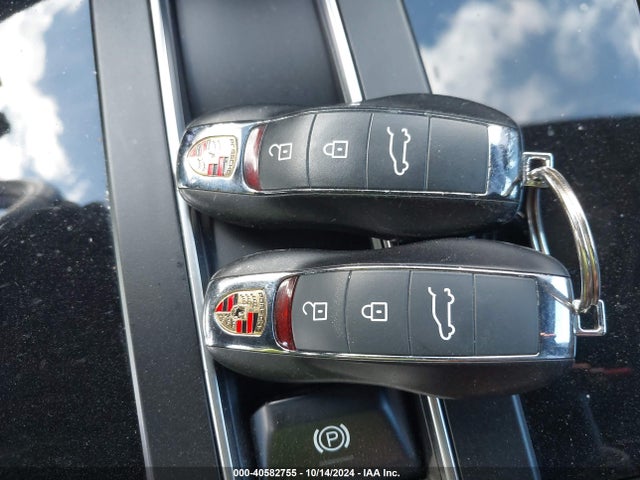 2022 PORSCHE MACAN WP1AA2A56NLB02687 Photo 10