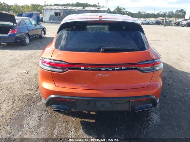 Porsche Macan 2022 WP1AA2A56NLB02687 Image 16