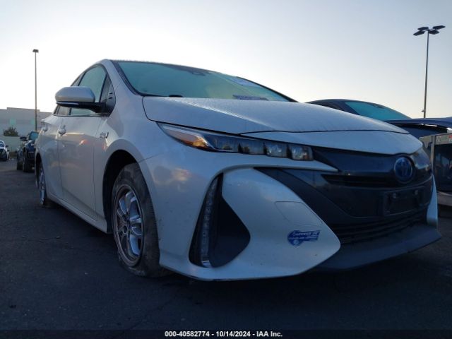 JTDKAMFP3M3195565 Toyota Prius Prime Xle