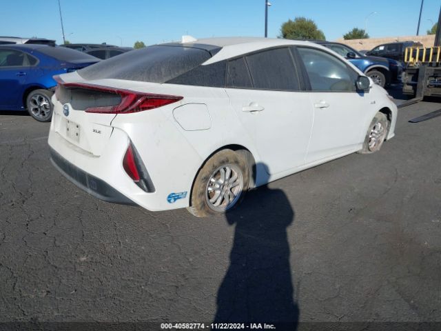 JTDKAMFP3M3195565 Toyota Prius Prime Xle