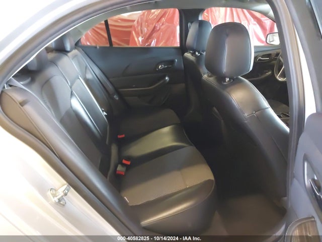 1G11D5SL5FF228734 Chevrolet MALIBU 2LT