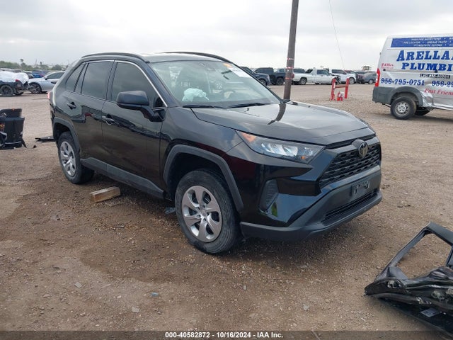 Toyota RAV4 LE 2021 2T3H1RFV2MC116746 Image 1