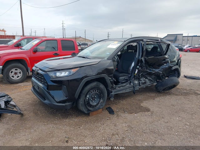 Toyota RAV4 LE 2021 2T3H1RFV2MC116746 Image 2