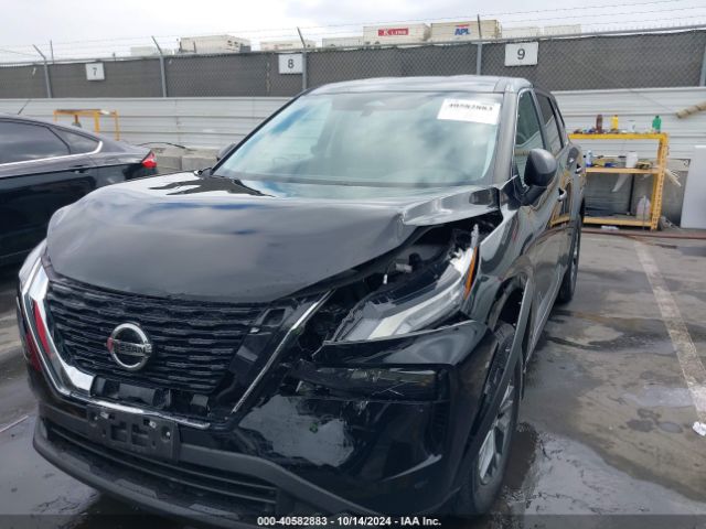 5N1AT3AA7MC818104 Nissan Rogue S Fwd