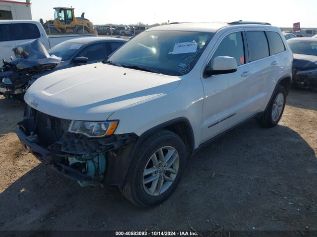 1C4RJEAG0JC311876 Jeep Grand Cherokee Laredo E 4x2