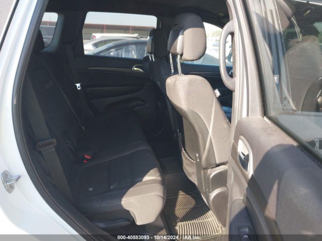 1C4RJEAG0JC311876 Jeep Grand Cherokee Laredo E 4x2