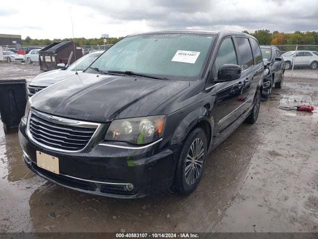 2C4RC1HG2ER108963 Chrysler Town & Country S