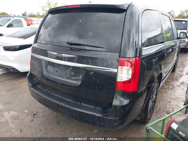 2C4RC1HG2ER108963 Chrysler Town & Country S