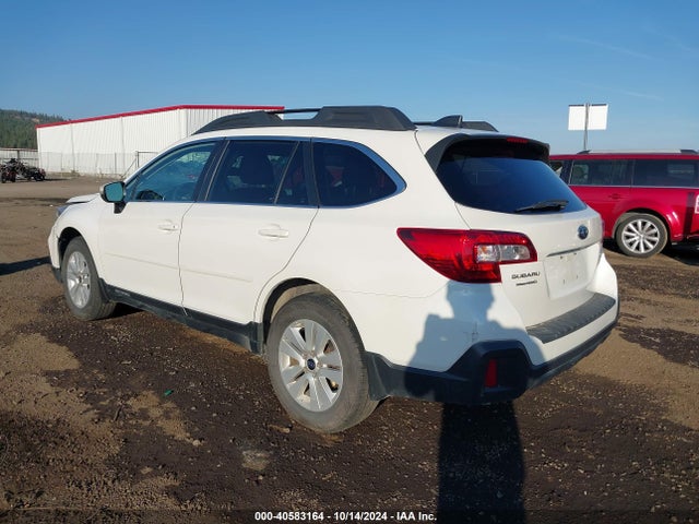 Subaru Outback 2.5i Premium 2018 4S4BSAHC5J3239823 Image 3