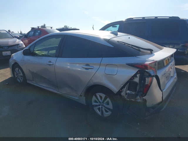 Toyota Prius Two 2018 JTDKBRFU2J3075171 Image 3
