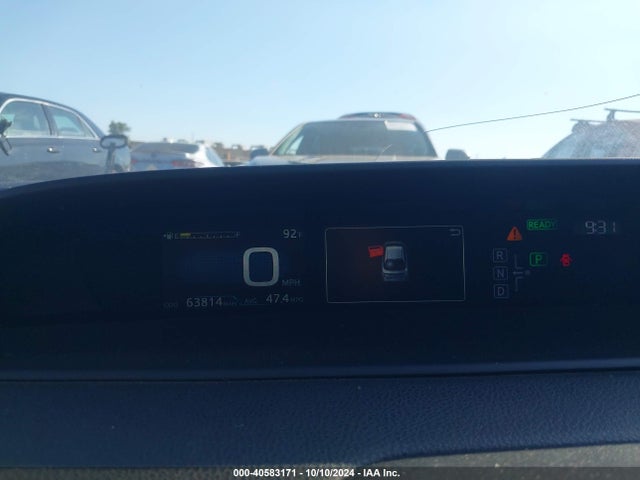 Toyota Prius Two 2018 JTDKBRFU2J3075171 Image 7