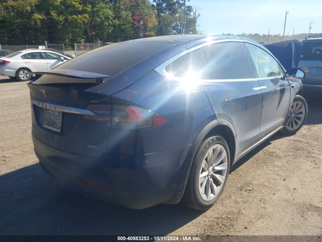 2018 TESLA MODEL X 5YJXCBE29JF120846 Photo 3