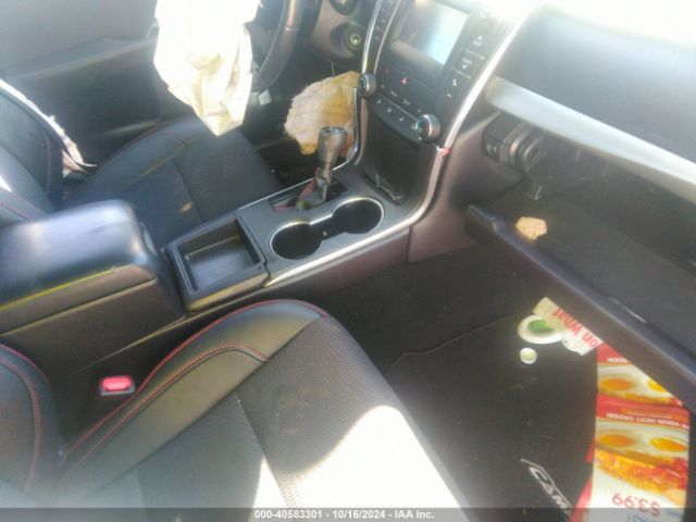 4T1BF1FK0HU330842 Toyota CAMRY SE