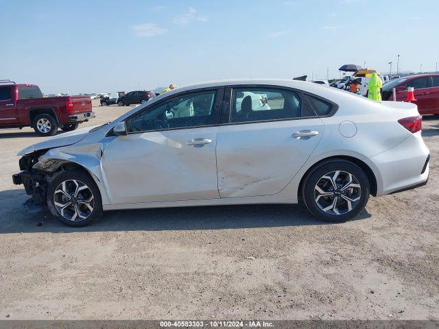 KIA Forte Lxs 2021 3KPF24ADXME319657 Image 15
