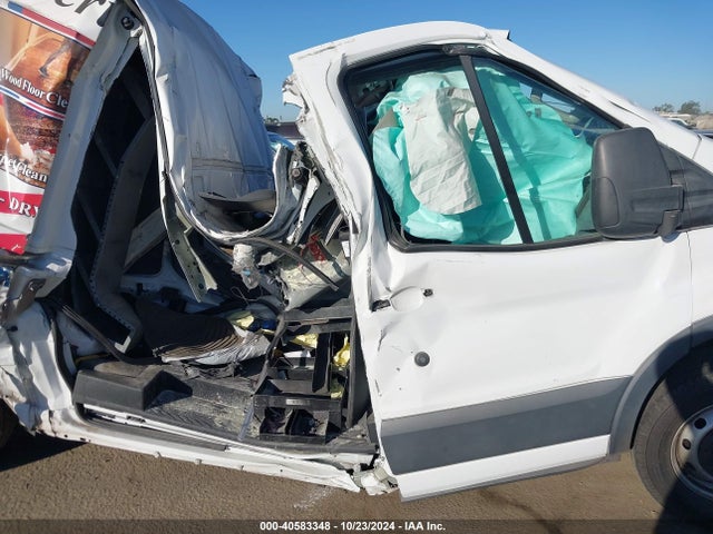 Ford Transit-250 2018 1FTYR1DG4JKA06959 Image 13