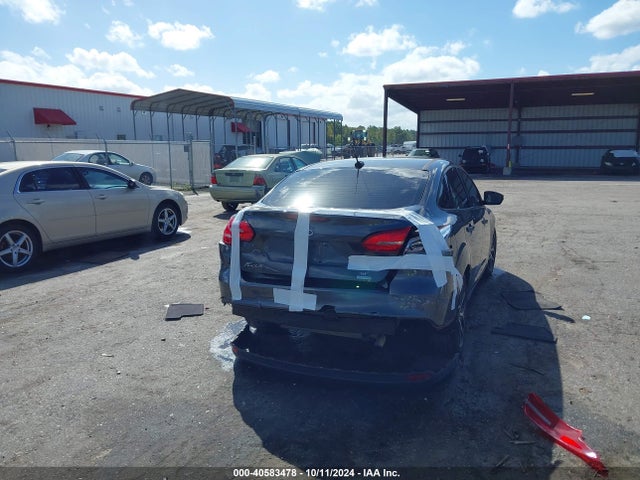 Ford FOCUS SE 2017 1FADP3FEXHL229643 Image 4