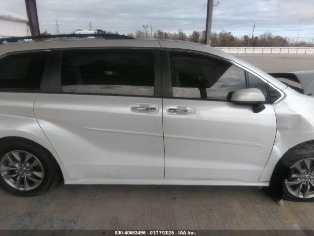 5TDJRKEC7NS121928 Toyota SIENNA XLE