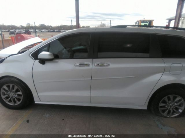 5TDJRKEC7NS121928 Toyota SIENNA XLE