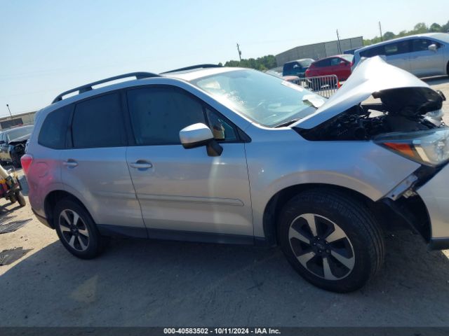 JF2SJAEC9JG590823 Subaru Forester 2.5i Premium