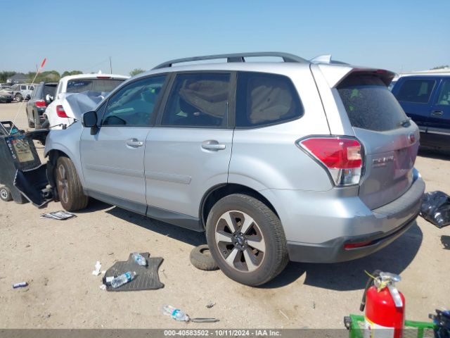 JF2SJAEC9JG590823 Subaru Forester 2.5i Premium