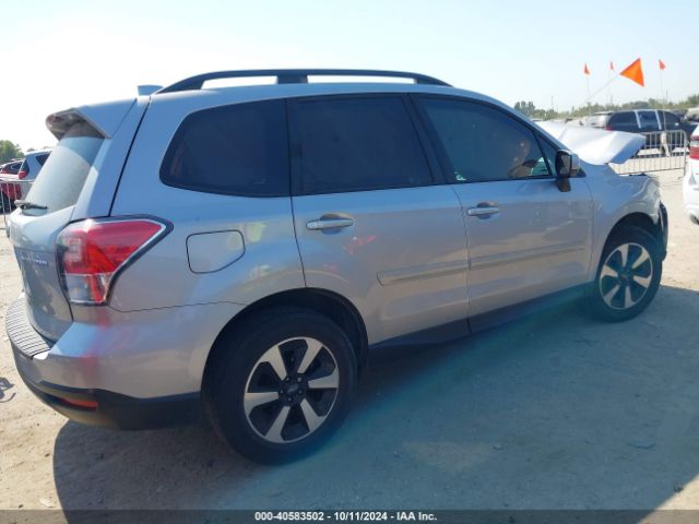 JF2SJAEC9JG590823 Subaru Forester 2.5i Premium