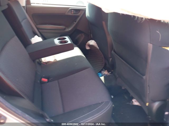 JF2SJAEC9JG590823 Subaru Forester 2.5i Premium