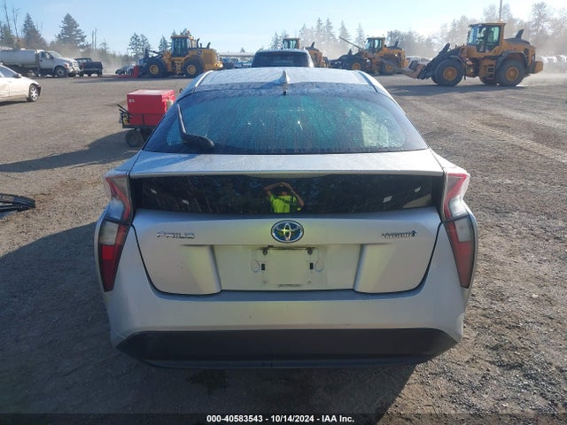 Toyota Prius Three 2016 JTDKARFU7G3012840 Image 16