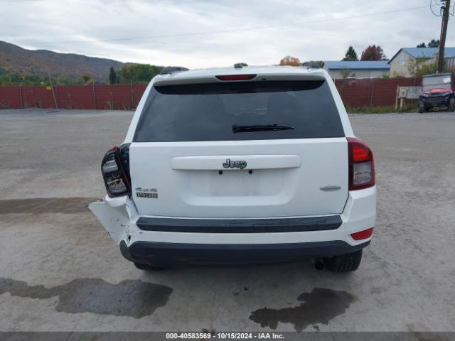 1C4NJDEB2FD232105 Jeep Compass Latitude